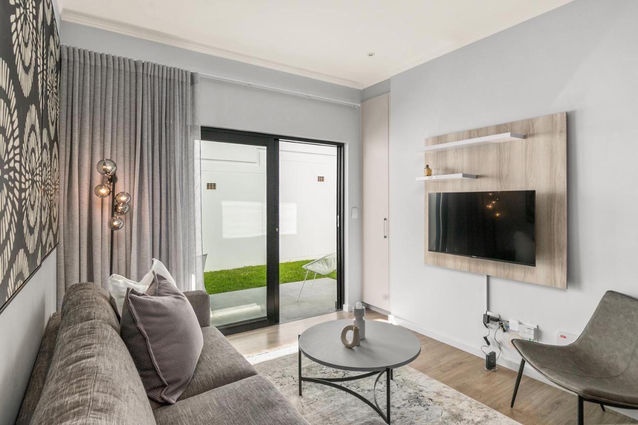 The Monroe Luxury Apartments โจฮันเนสเบิร์ก ภายนอก รูปภาพ