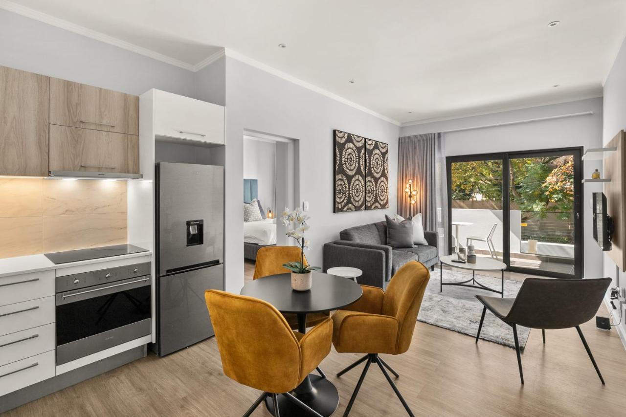 The Monroe Luxury Apartments โจฮันเนสเบิร์ก ภายนอก รูปภาพ
