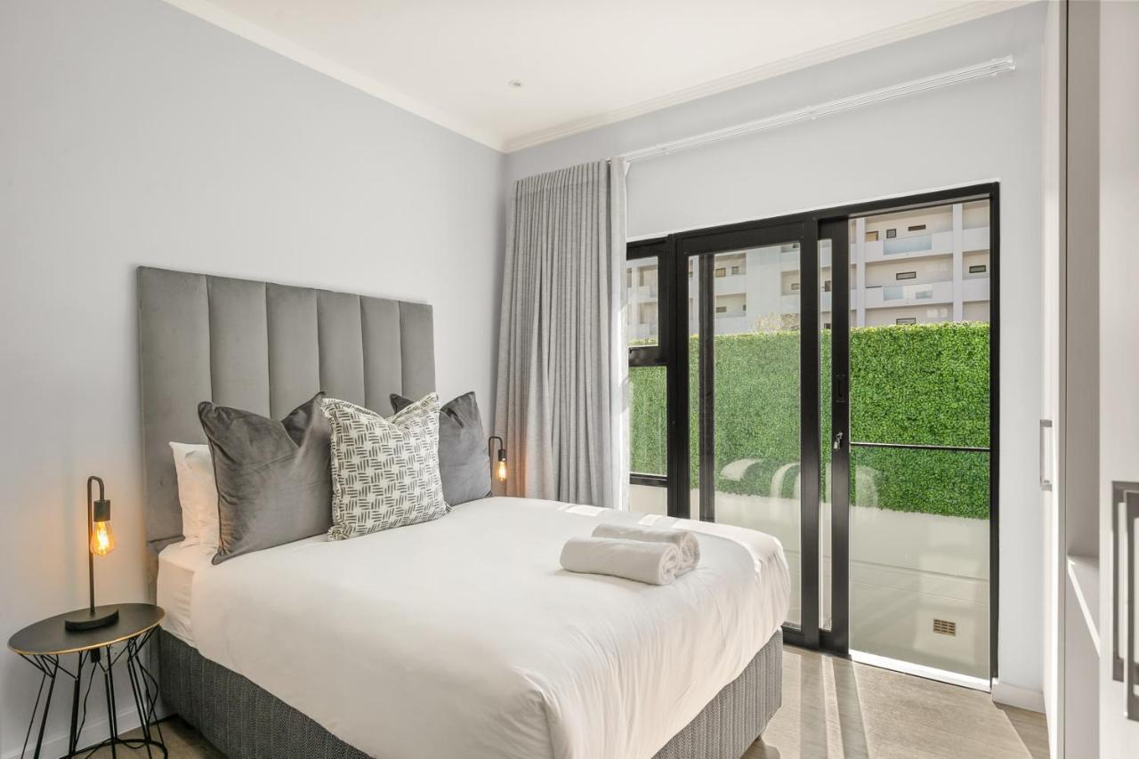 The Monroe Luxury Apartments โจฮันเนสเบิร์ก ภายนอก รูปภาพ