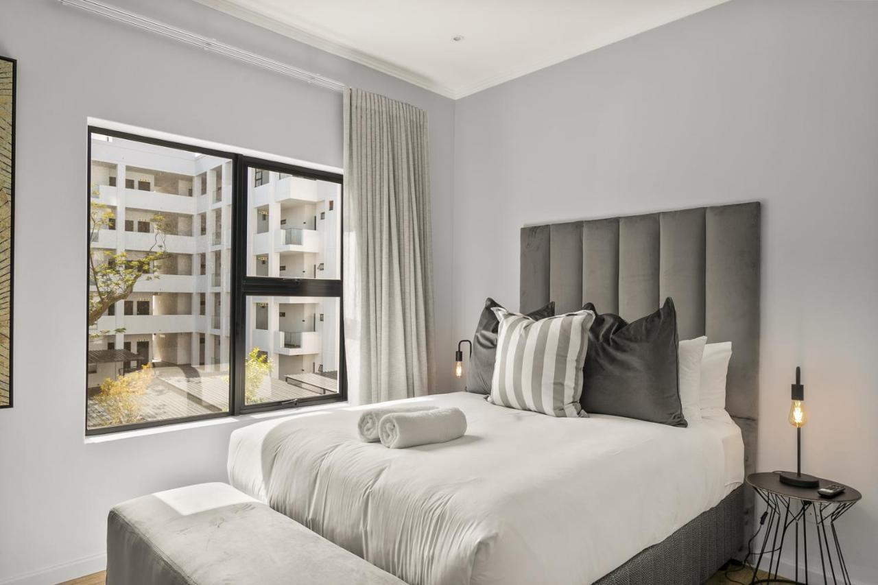 The Monroe Luxury Apartments โจฮันเนสเบิร์ก ภายนอก รูปภาพ