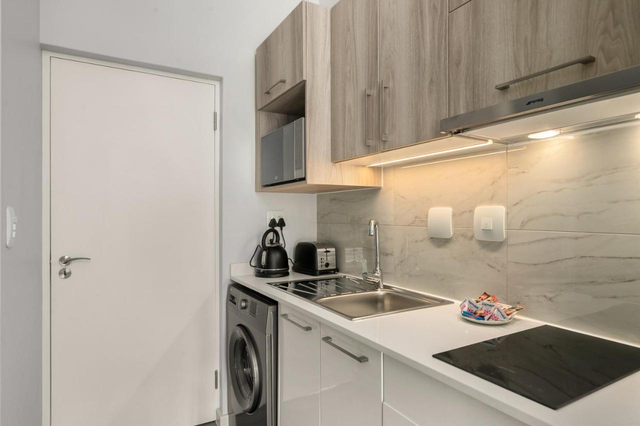 The Monroe Luxury Apartments โจฮันเนสเบิร์ก ภายนอก รูปภาพ